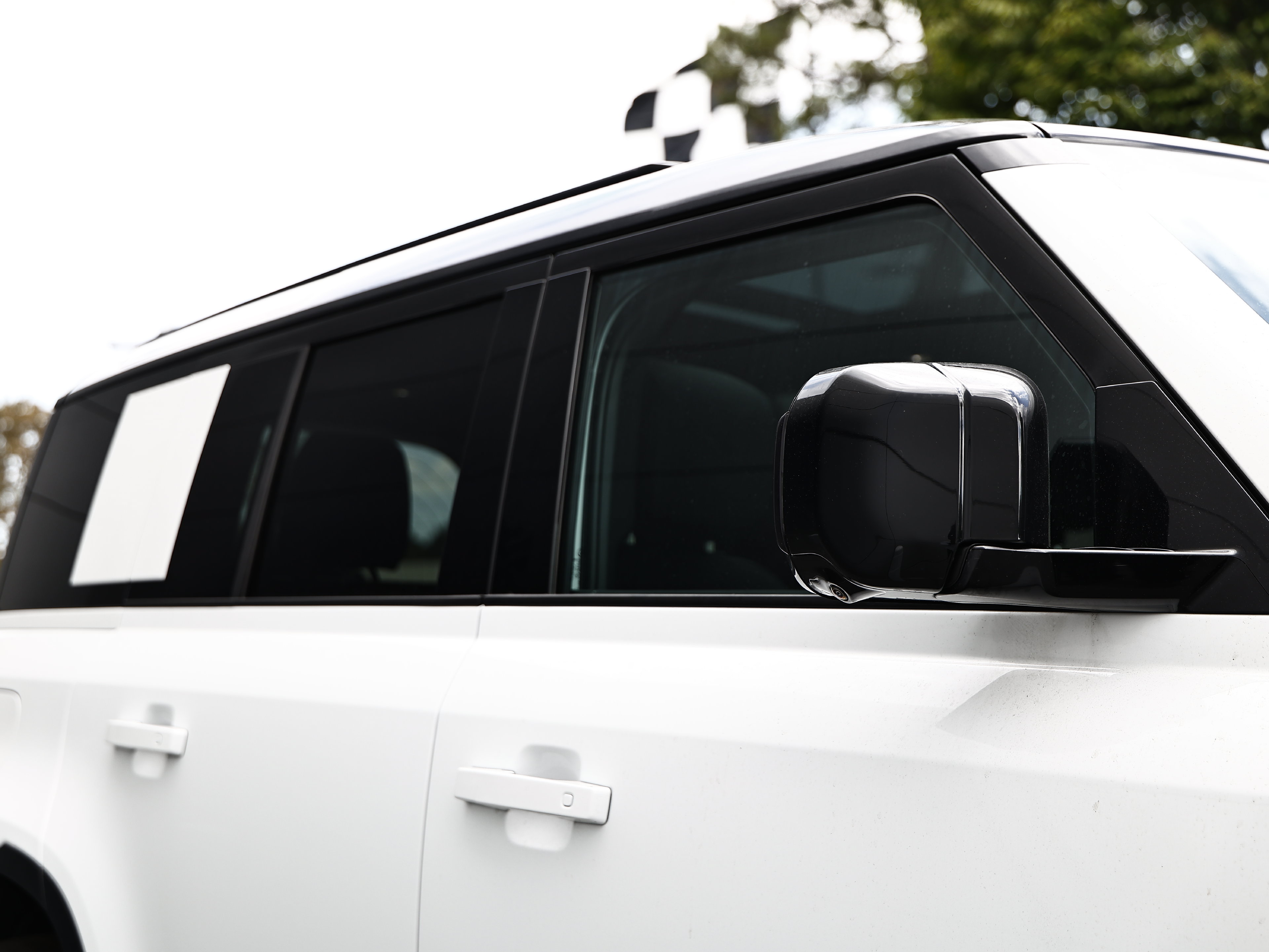 New 2026 Land Rover Defender 110 S AWD/4WD image 12