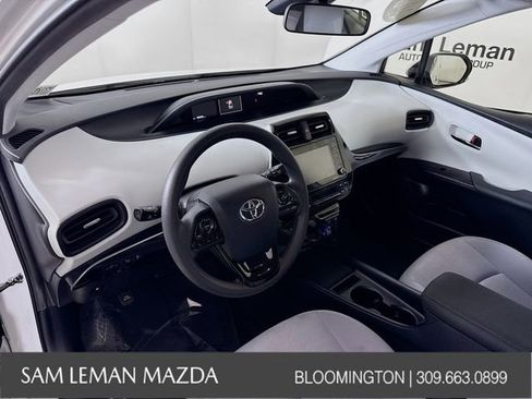 Used 2022 Toyota Prius LE FWD image 9