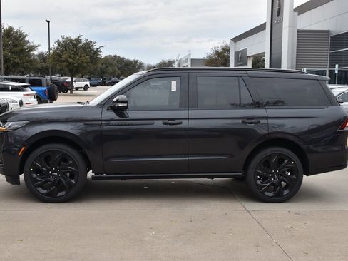 New 2026 Lincoln Navigator Black Label image 11