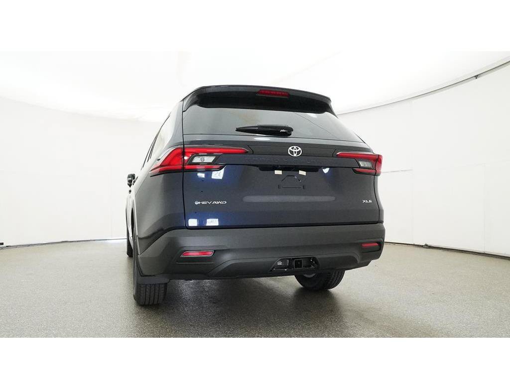 Used 2025 Toyota Grand Highlander AWD Hybrid image 28