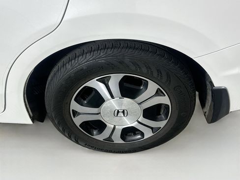 Used 2015 Honda Civic Hybrid Sedan image 11