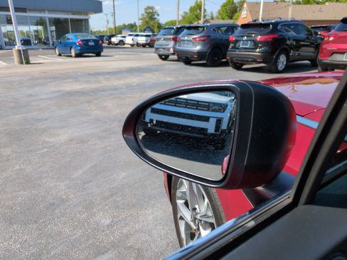 Used 2023 Hyundai Sonata SEL FWD image 9