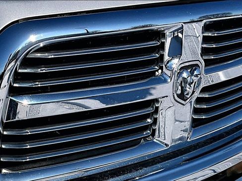 Used 2018 RAM 2500 Big Horn image 24