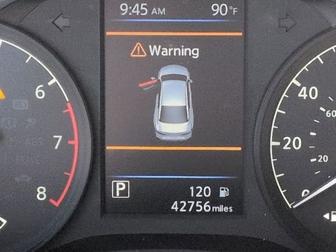 Used 2022 Nissan Altima 2.5 S FWD image 19
