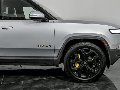 Used 2022 Rivian R1T Launch Edition image 13