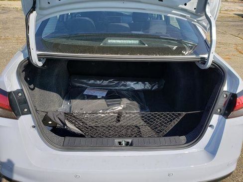 New 2025 Nissan Versa SV w/ Trunk Package FWD image 11