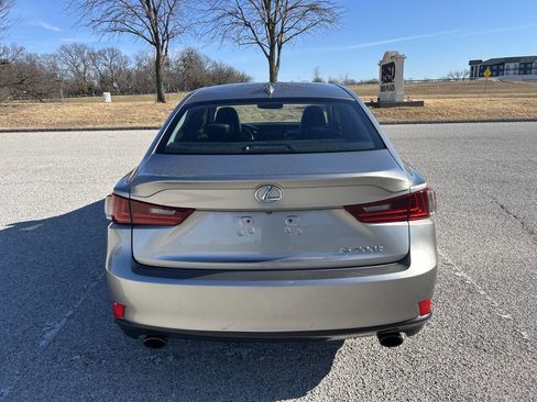 Used 2016 Lexus IS 200t image 6