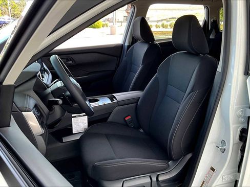 New 2026 Nissan Rogue S image 9