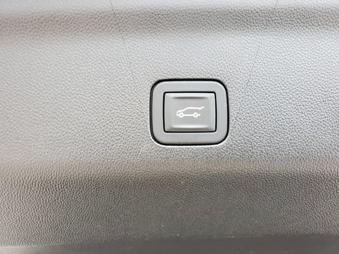 Used 2025 Cadillac Escalade ESV Premium Luxury w/ Touring Package AWD/4WD image 46