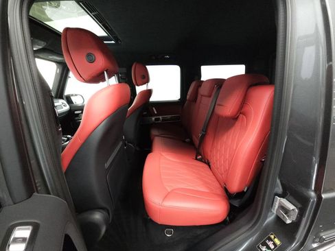 Used 2024 Mercedes-Benz G 550 image 25