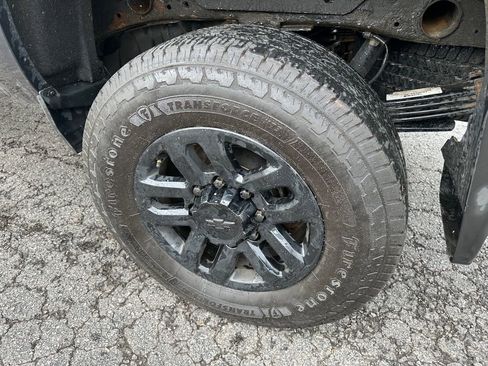 Used 2019 Chevrolet Silverado 2500 LT image 18