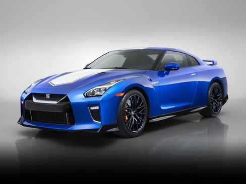 Used 2021 Nissan GT-R Premium image 1