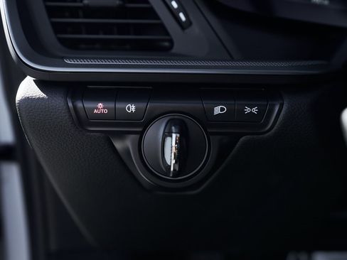 Used 2024 Porsche 911 Carrera 4S image 40