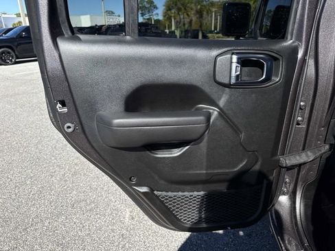 Used 2025 Jeep Wrangler Sport image 10