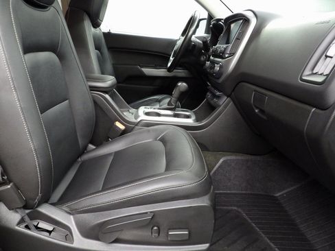 Used 2018 Chevrolet Colorado ZR2 image 30