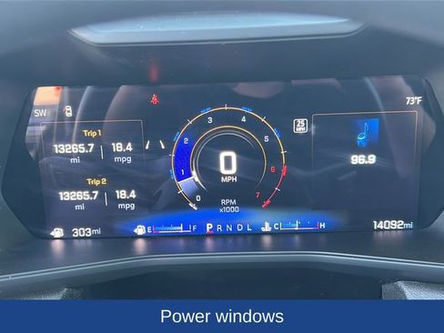 Used 2024 Chevrolet Colorado W/T image 9