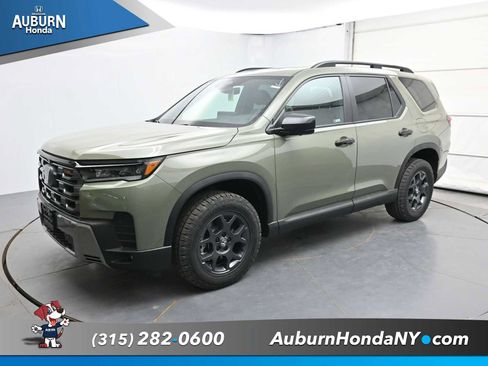 New 2026 Honda Pilot TrailSport image 2