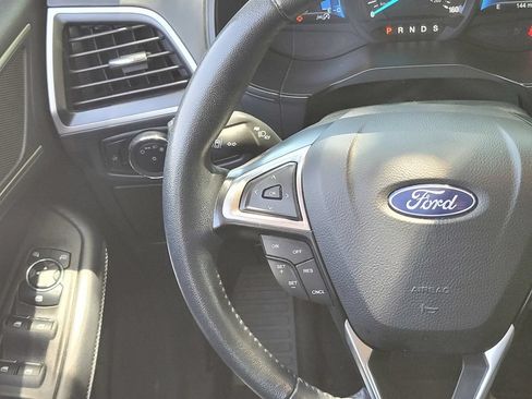 Used 2023 Ford Edge SEL AWD/4WD image 12