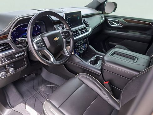 Used 2023 Chevrolet Tahoe Premier RWD image 13