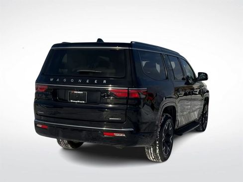 Used 2023 Jeep Wagoneer Series III w/ Preferred Equipment Group image 8
