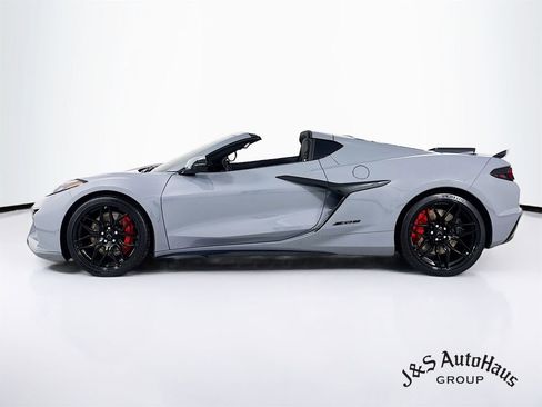 Used 2024 Chevrolet Corvette Z06 w/ Stealth Interior Trim Package image 4