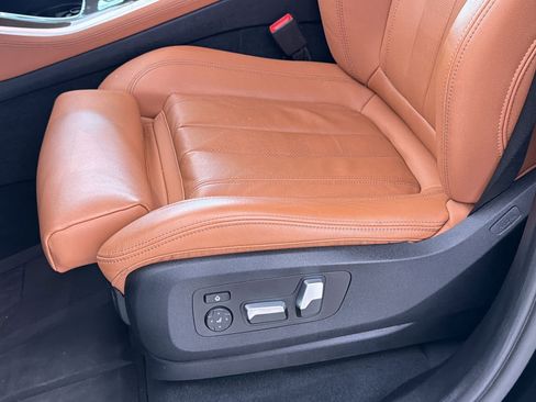Certified 2022 BMW X5 xDrive40i w/ M Sport Package AWD/4WD image 14