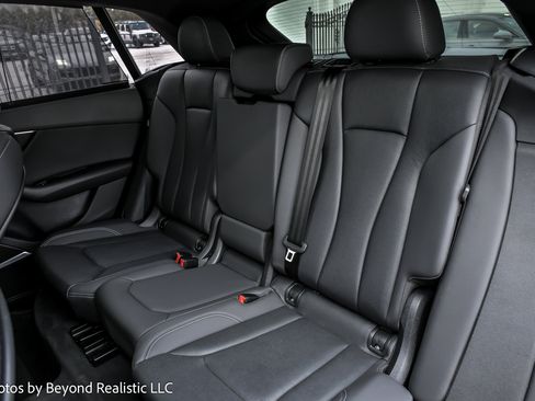 Used 2021 Audi Q8 Prestige image 28