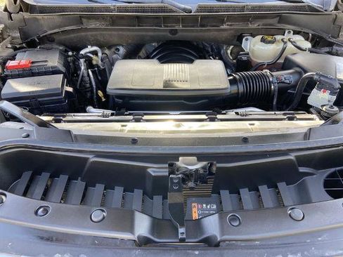 Used 2021 GMC Yukon Denali w/ Denali Premium Package image 27