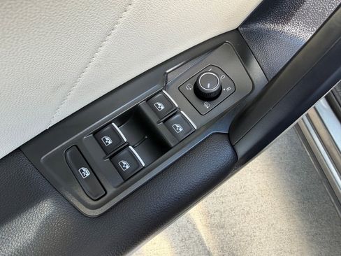 Used 2021 Volkswagen Tiguan SEL Premium R-Line AWD/4WD image 21