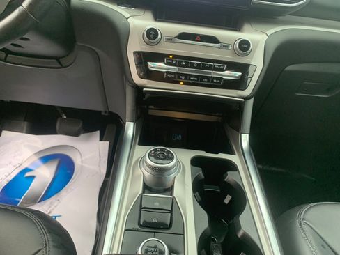 Used 2023 Ford Explorer XLT w/ Equipment Group 202A image 23