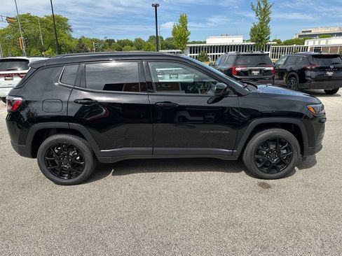New 2026 Jeep Compass Latitude AWD/4WD image 6