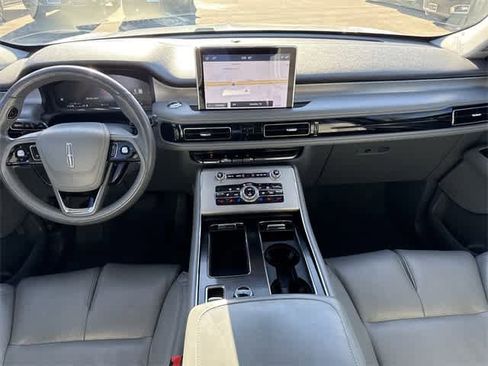 Used 2020 Lincoln Aviator Reserve w/ Equipment Group 202A image 14