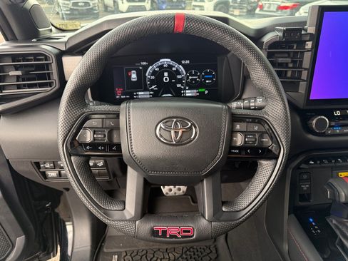 Used 2024 Toyota Sequoia TRD Pro AWD/4WD image 9