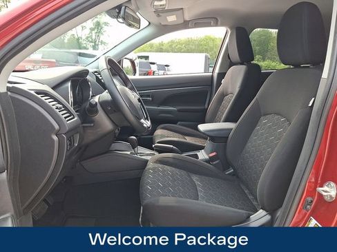Used 2024 Mitsubishi Outlander Sport LE AWD/4WD image 2