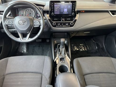 Certified 2022 Toyota Corolla SE w/ SE Premium Package FWD image 18