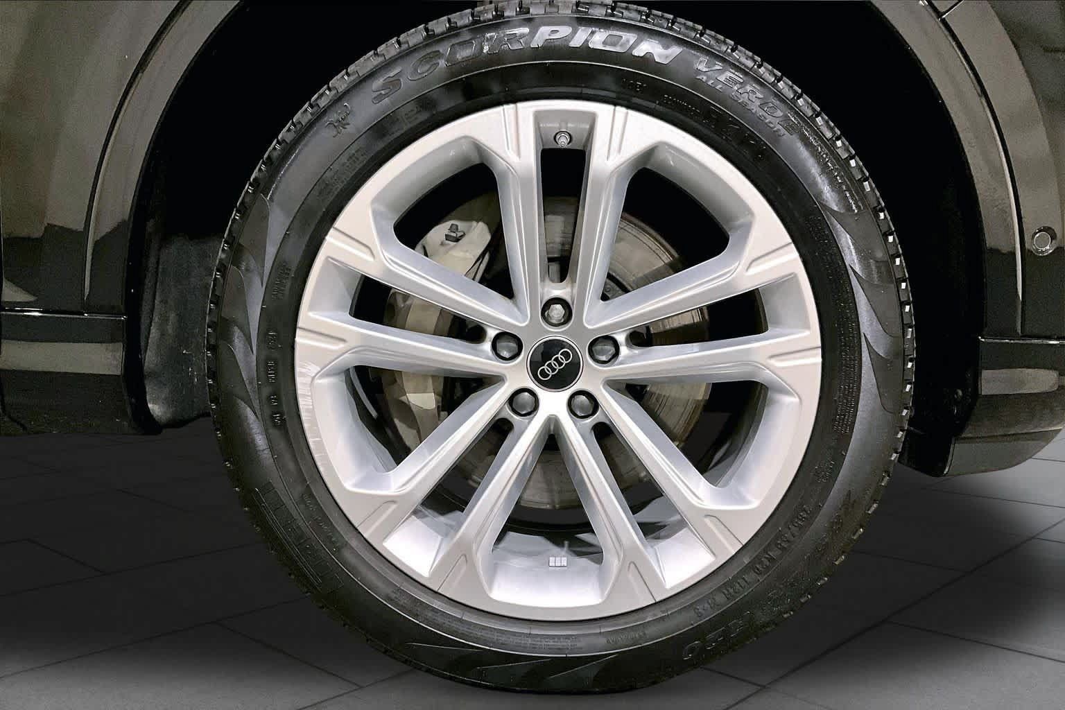 Used 2025 Audi Q7 3.0T Premium Plus AWD/4WD image 10