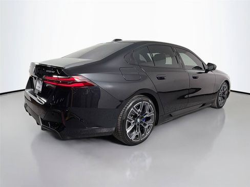 New 2026 BMW i5 eDrive40 w/ M Sport Package RWD image 9