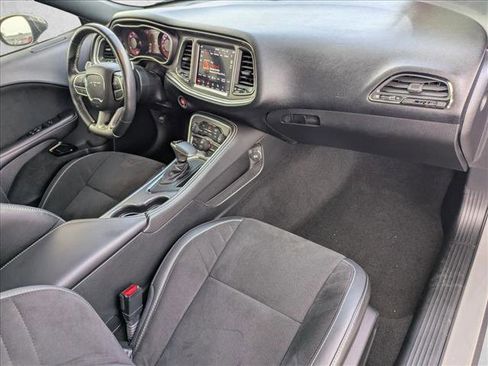 Used 2019 Dodge Challenger SRT Hellcat Redeye image 22
