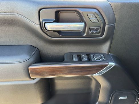 Used 2021 GMC Sierra 1500 SLT w/ SLT Convenience Package image 12