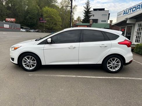 Used 2018 Ford Focus SE image 8