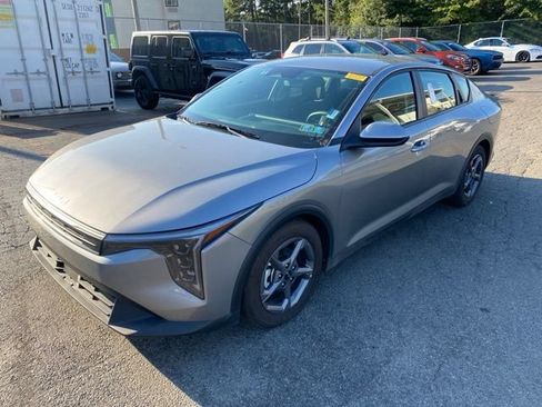 Used 2026 Kia K4 FWD image 1