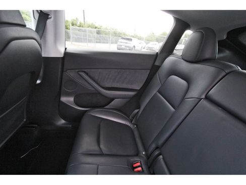 Used 2023 Tesla Model Y Long Range AWD/4WD image 12