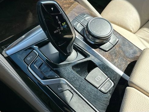 Used 2017 BMW 530i image 17