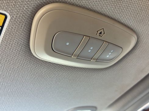 Used 2016 Jeep Cherokee Limited FWD image 42