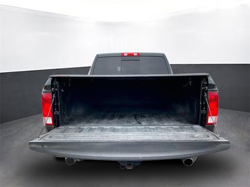 Used 2018 RAM 1500 Big Horn image 8