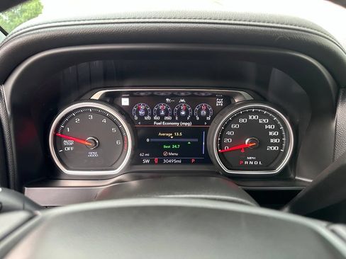 Used 2021 Chevrolet Silverado 1500 LTZ w/ LTZ Premium Package AWD/4WD image 15
