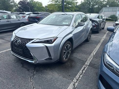 Used 2023 Lexus UX 250h AWD w/ Premium Package image 3