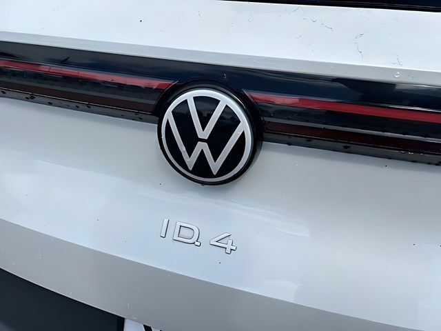 Used 2023 Volkswagen ID.4 Pro S AWD/4WD image 14