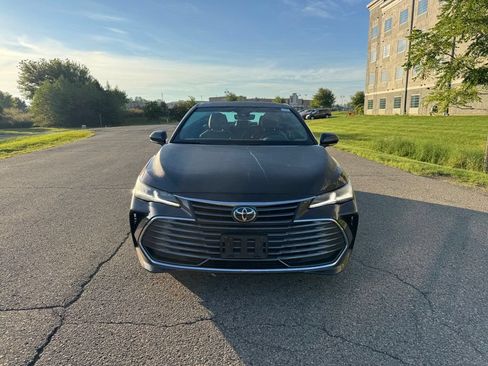 Used 2019 Toyota Avalon Limited w/ All Weather Liner Package FWD image 12