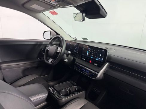 Used 2025 Hyundai Ioniq 5 SEL RWD image 31